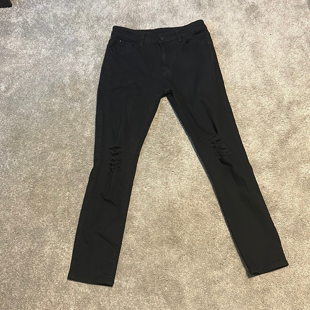 30/32, Black Relaxed Skinny Jeans